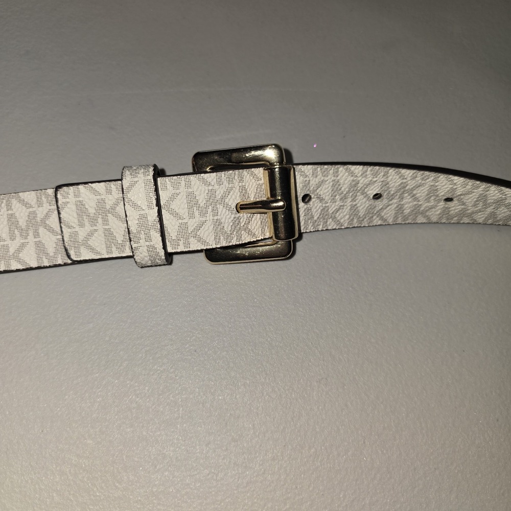 Michael Kors ~ L/XL Fanny Pack Off White & gray With Gold Hardware - NEW - Picture 3 of 6